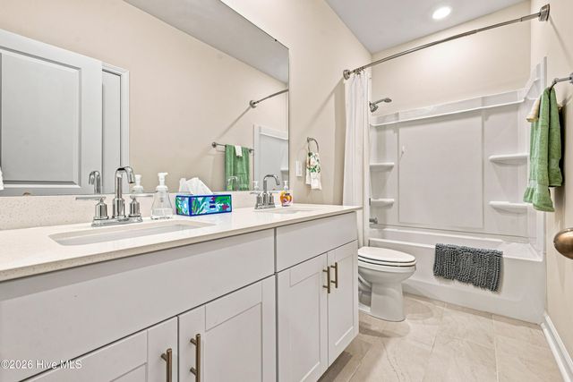 605 Blackthorne Circle NW, Calabash, NC 28467