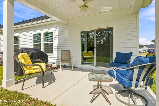 605 Blackthorne Circle NW, Calabash, NC 28467