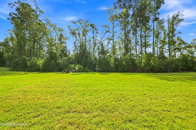 605 Blackthorne Circle NW, Calabash, NC 28467