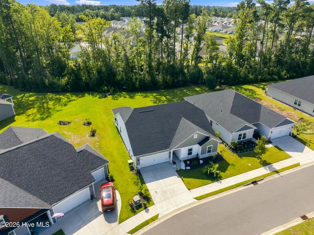 605 Blackthorne Circle NW, Calabash, NC 28467