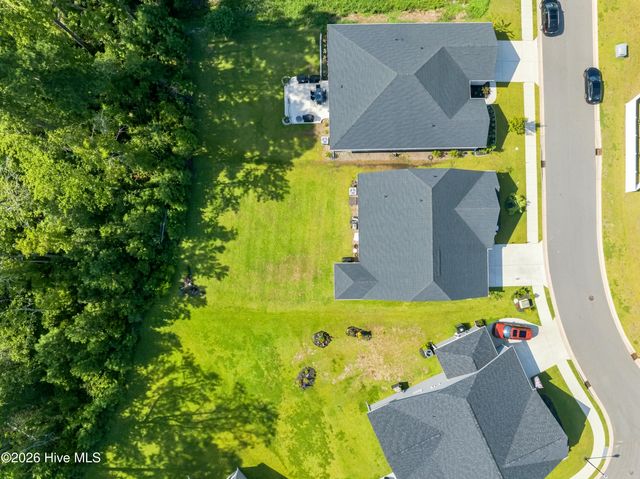 605 Blackthorne Circle NW, Calabash, NC 28467