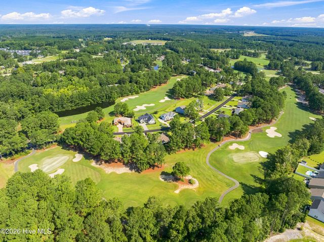 605 Blackthorne Circle NW, Calabash, NC 28467