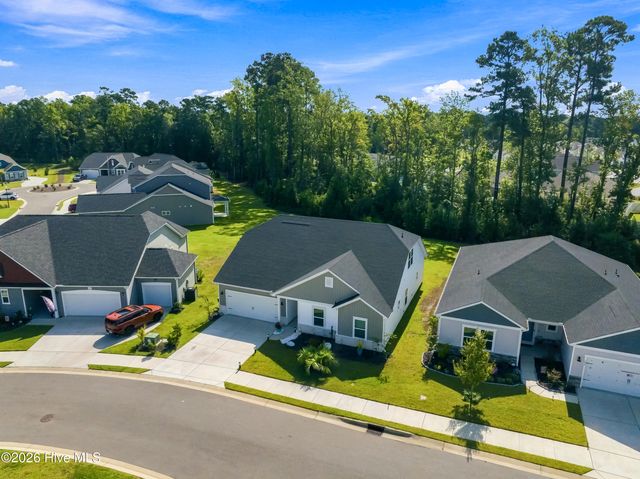 605 Blackthorne Circle NW, Calabash, NC 28467