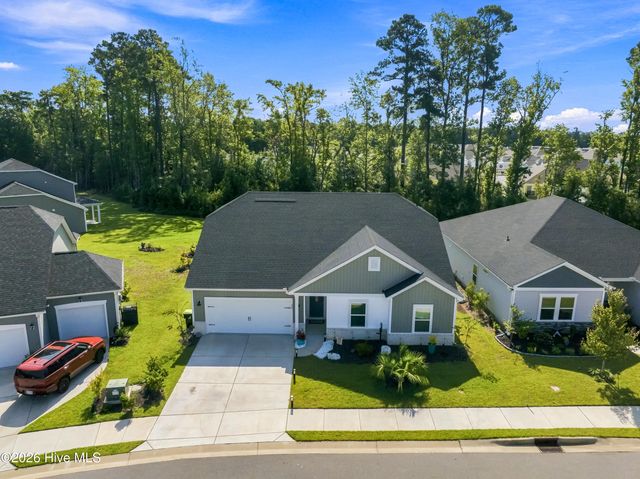605 Blackthorne Circle NW, Calabash, NC 28467