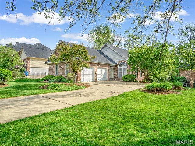 1 Eagle Court, Edwardsville, IL 62025