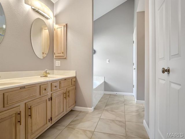 1 Eagle Court, Edwardsville, IL 62025