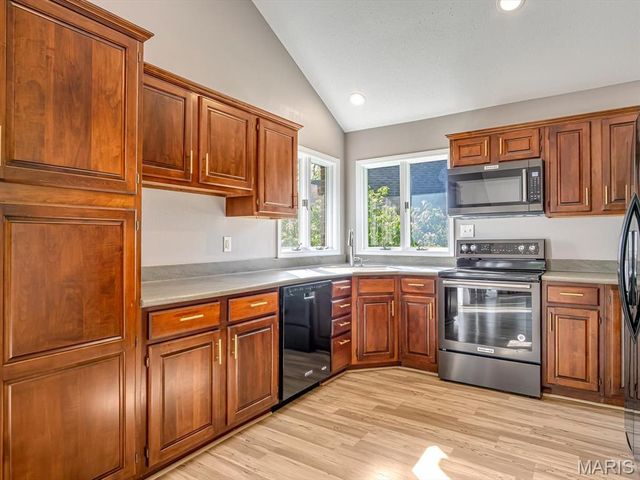 1 Eagle Court, Edwardsville, IL 62025