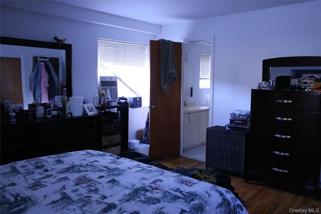 649 E Beech Street garden, Long Beach, NY 11561