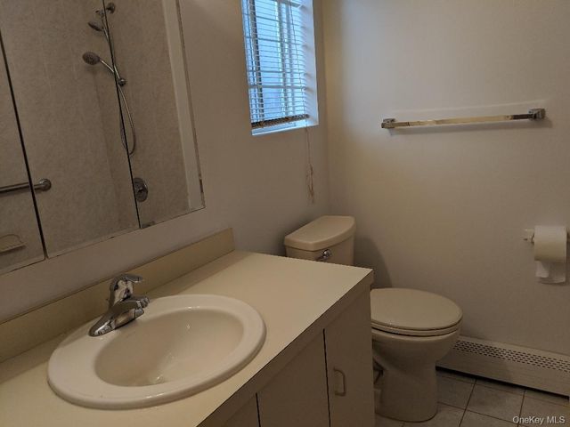 649 E Beech Street garden, Long Beach, NY 11561