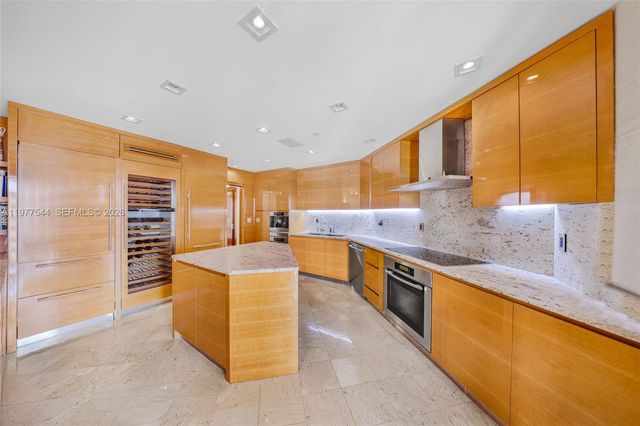19355 Turnberry Way 23GR, Aventura, FL 33180