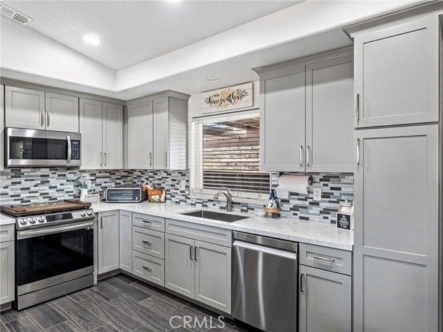 22585 Ocotillo Way, Apple Valley, CA 92308