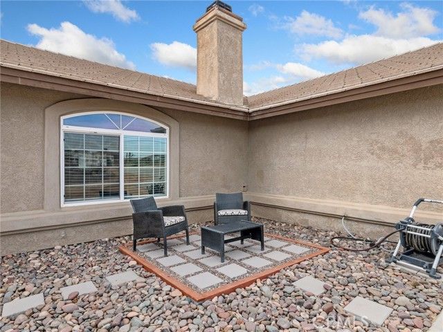 22585 Ocotillo Way, Apple Valley, CA 92308