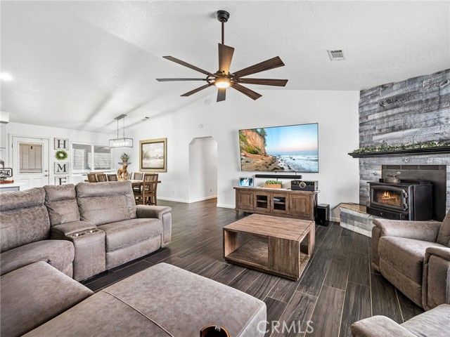 22585 Ocotillo Way, Apple Valley, CA 92308