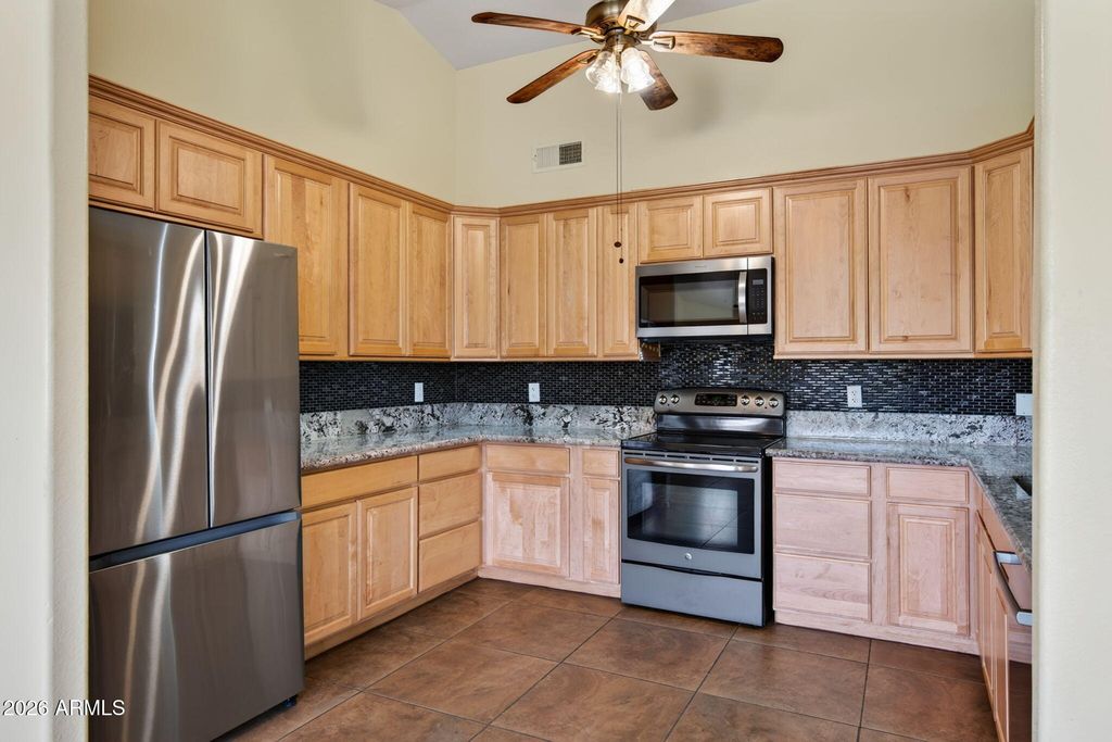 10859 W Cochero Court, Casa Grande, AZ 85194 — photo 2