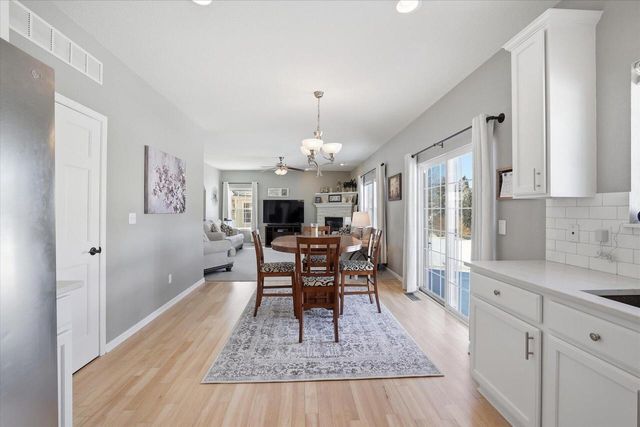 734 Creekwood LANE, West Bend, WI 53095