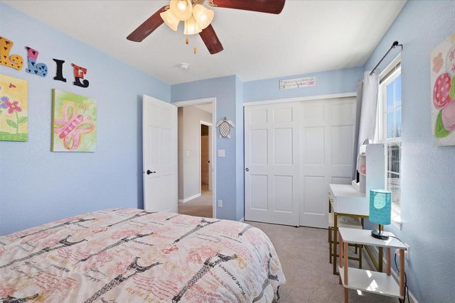 734 Creekwood LANE, West Bend, WI 53095