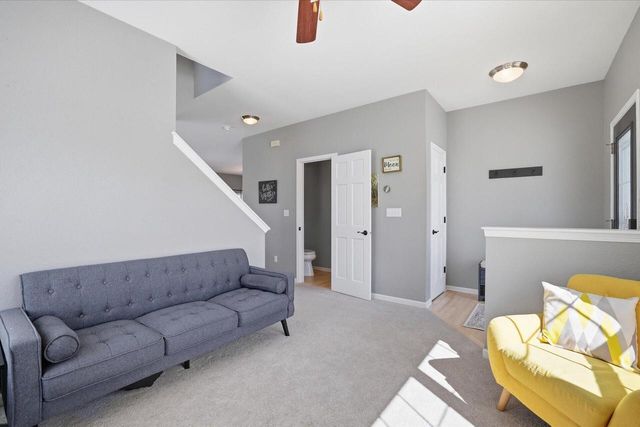 734 Creekwood LANE, West Bend, WI 53095