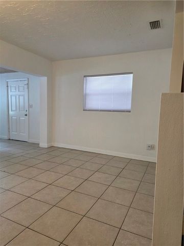 1246-1248 17th Place, Vero Beach, FL 32960