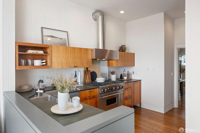 3853 22nd Street, San Francisco, CA 94114