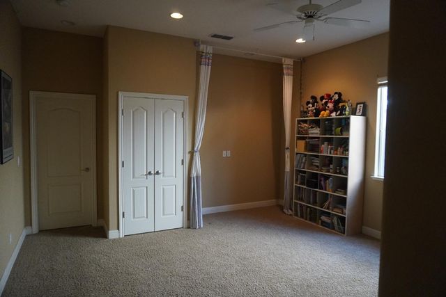 1593 Diamond Woods Cir, Roseville, CA 95747