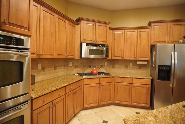 1593 Diamond Woods Cir, Roseville, CA 95747