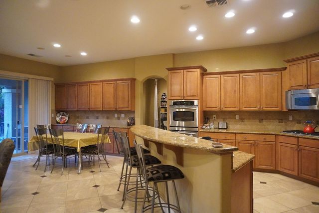 1593 Diamond Woods Cir, Roseville, CA 95747