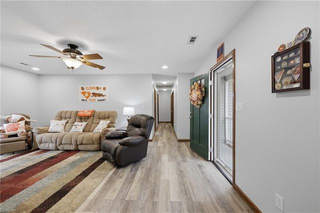 1524 Brumsey DR, Elizabeth City, NC 27909