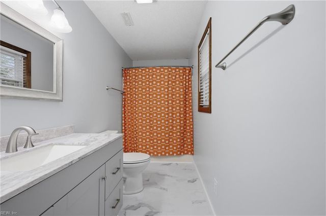 1524 Brumsey DR, Elizabeth City, NC 27909