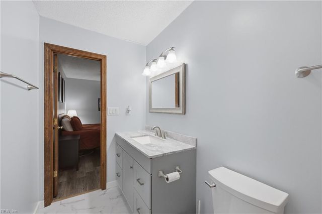 1524 Brumsey DR, Elizabeth City, NC 27909