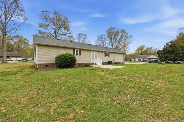 1524 Brumsey DR, Elizabeth City, NC 27909