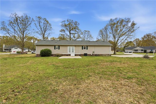 1524 Brumsey DR, Elizabeth City, NC 27909