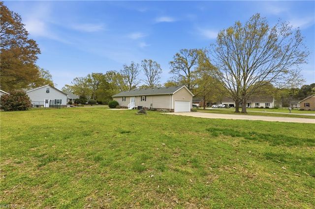 1524 Brumsey DR, Elizabeth City, NC 27909