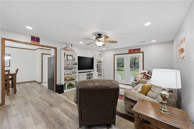 1524 Brumsey DR, Elizabeth City, NC 27909