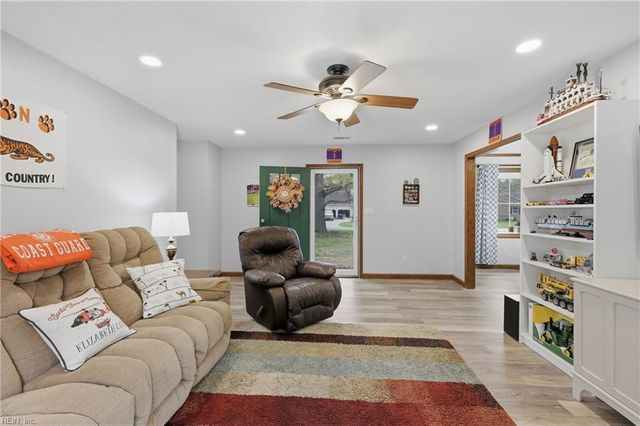 1524 Brumsey DR, Elizabeth City, NC 27909