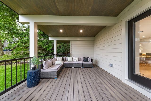 95 Grandview Rd, Arlington, MA 02476