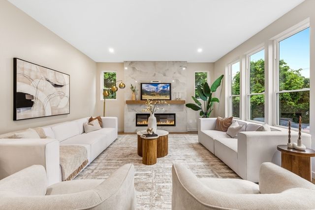95 Grandview Rd, Arlington, MA 02476