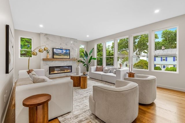 95 Grandview Rd, Arlington, MA 02476