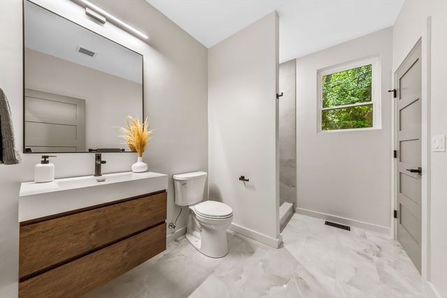 95 Grandview Rd, Arlington, MA 02476