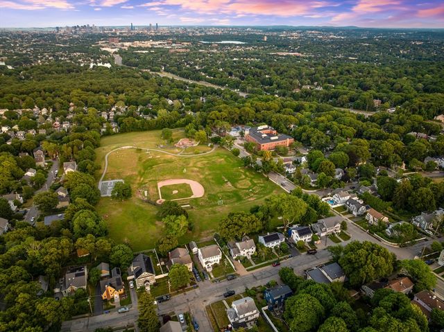 95 Grandview Rd, Arlington, MA 02476