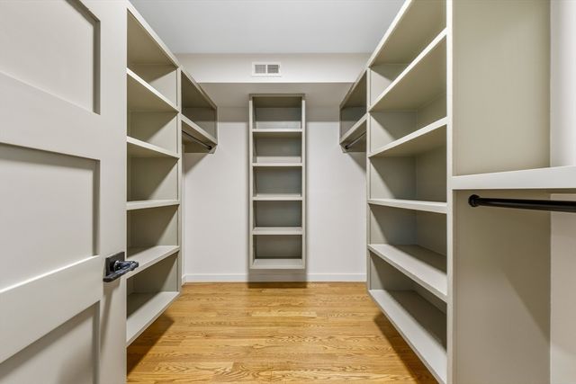 95 Grandview Rd, Arlington, MA 02476