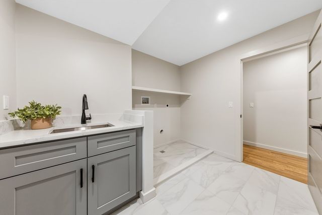 95 Grandview Rd, Arlington, MA 02476