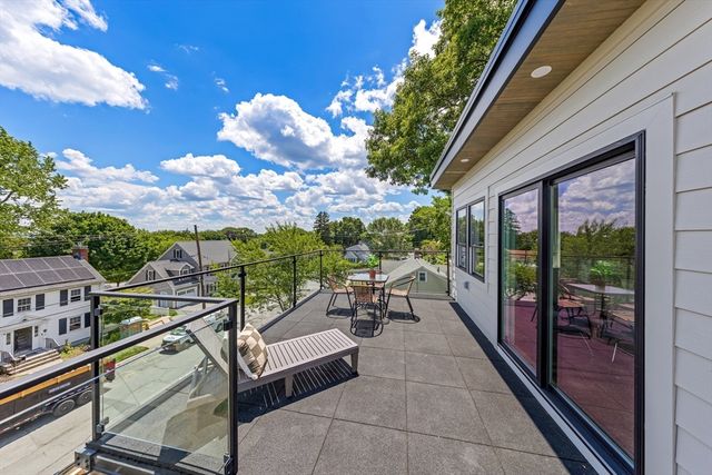 95 Grandview Rd, Arlington, MA 02476