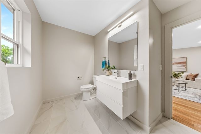 95 Grandview Rd, Arlington, MA 02476