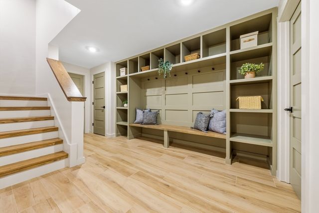 95 Grandview Rd, Arlington, MA 02476