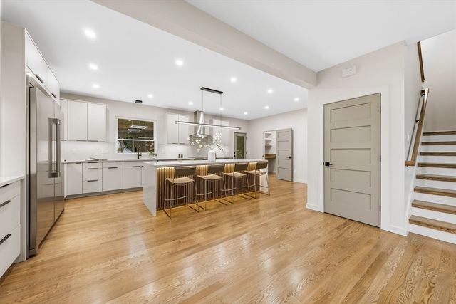 95 Grandview Rd, Arlington, MA 02476