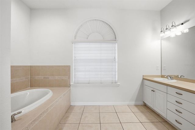 6648 THACKSTON DRIVE, Riverview, FL 33578