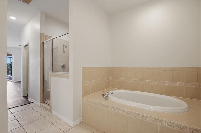 6648 THACKSTON DRIVE, Riverview, FL 33578