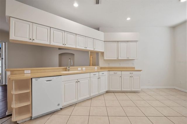 6648 THACKSTON DRIVE, Riverview, FL 33578