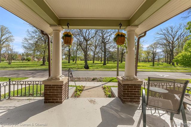 4815 Iroquois Street, Detroit, MI 48214