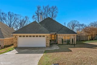 102 Red Fox Circle, Haughton, LA 71037